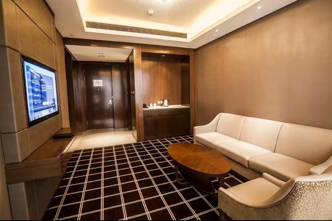 Royal Century Hotel Shanghai Exteriör bild